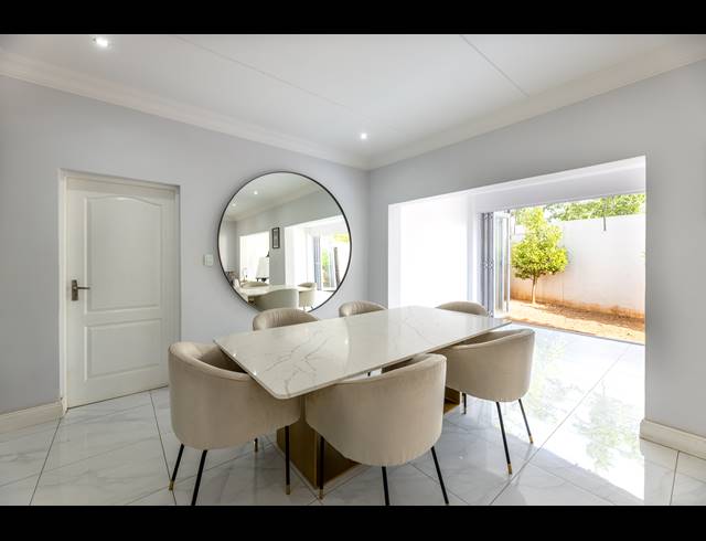 3 BEDROOM TOWNHOUSE FOR SALE IN BRYANSTON